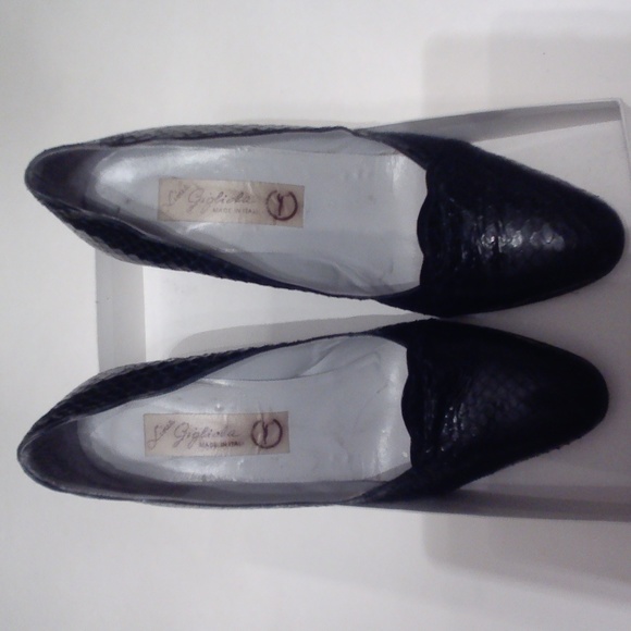 WOMEN'S VINTAGE BLACK SNAKE SKIN HEELED SHOES - Picture 1 of 7